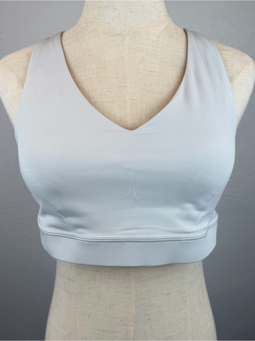 Lululemon Envital Bra Medium Support B/C Cup Light Ivory | Size 10